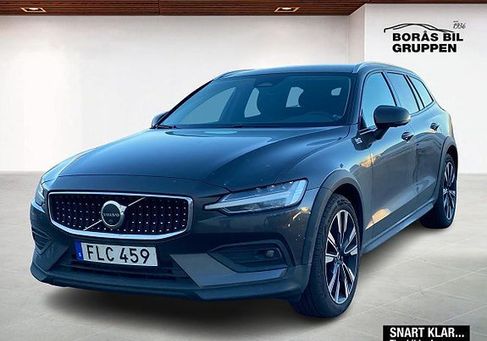Volvo V60 Cross Country, 2024