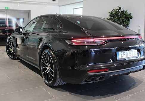 Porsche Panamera, 2021