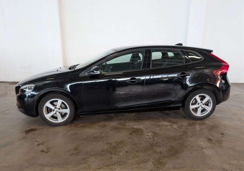 Volvo V40, 2018