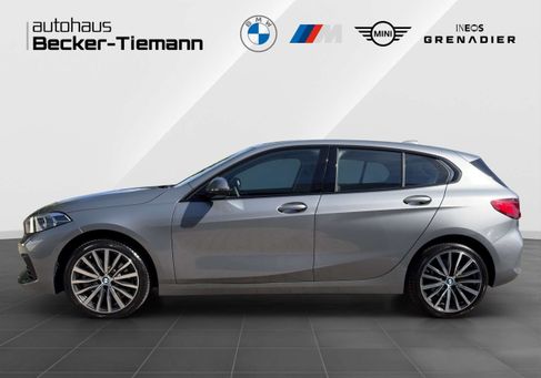 BMW 120, 2023