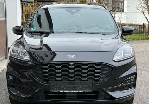 Ford Kuga, 2022