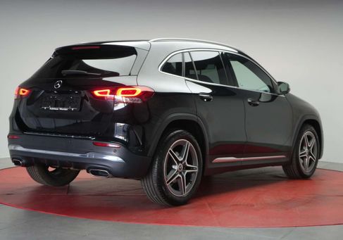 Mercedes-Benz GLA 220, 2022