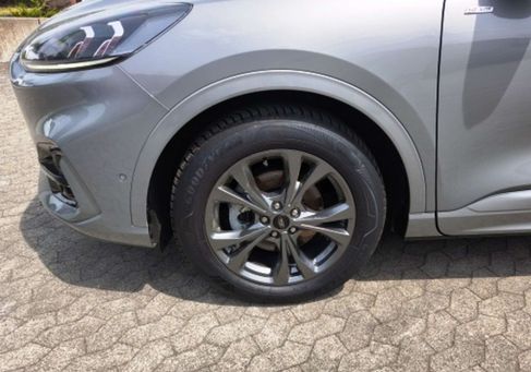 Ford Kuga, 2023