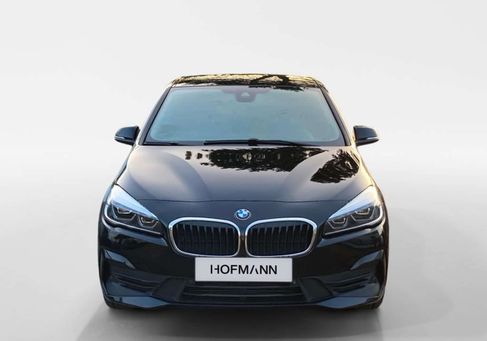 BMW 216, 2019