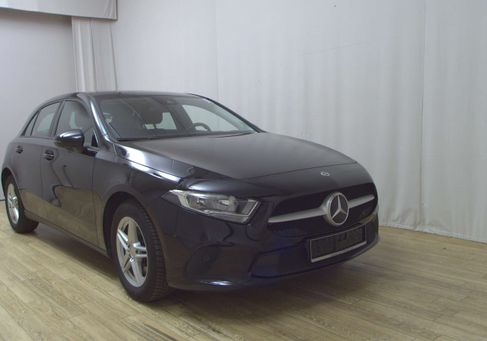 Mercedes-Benz A 180, 2022