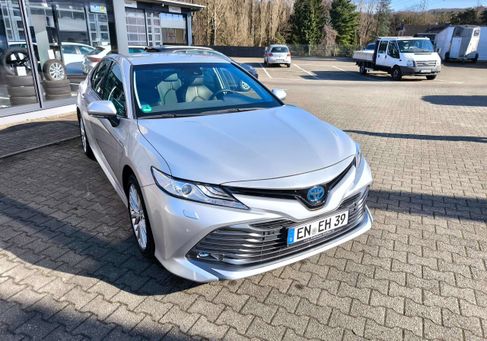 Toyota Camry, 2019