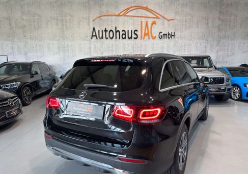 Mercedes-Benz GLC 220, 2022