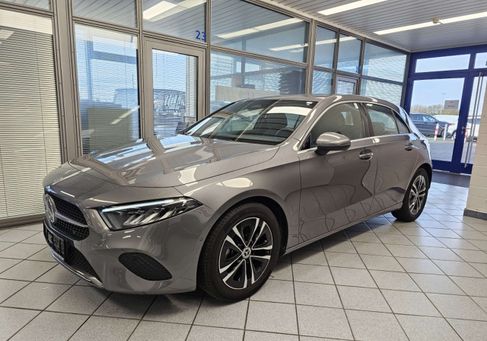 Mercedes-Benz A 180, 2025