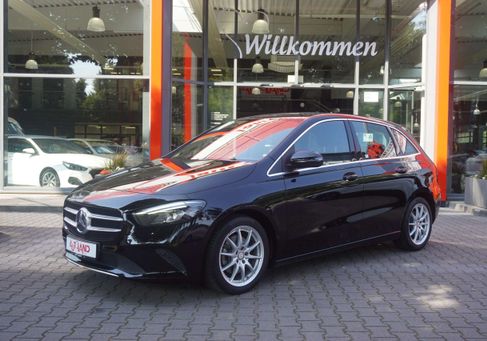 Mercedes-Benz B 200, 2020