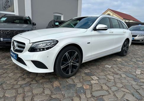 Mercedes-Benz C 300, 2021