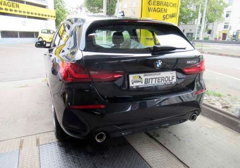 BMW 120, 2023