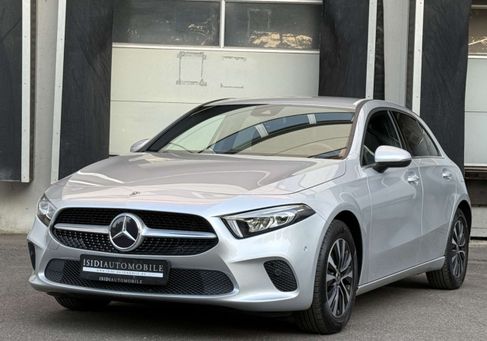 Mercedes-Benz A 200, 2021