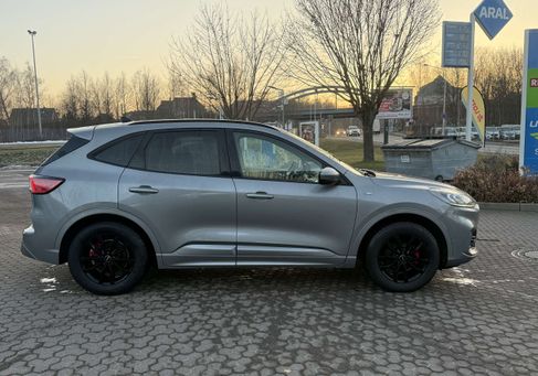 Ford Kuga, 2021