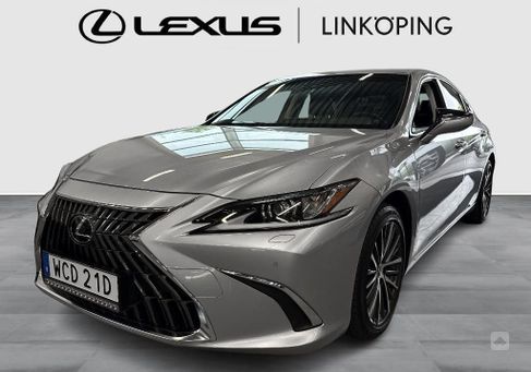 Lexus ES, 2022