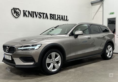 Volvo V60 Cross Country, 2022