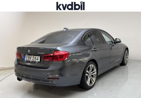 BMW 330, 2018
