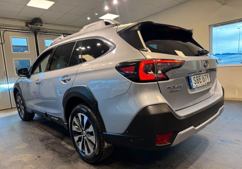 Subaru OUTBACK, 2023
