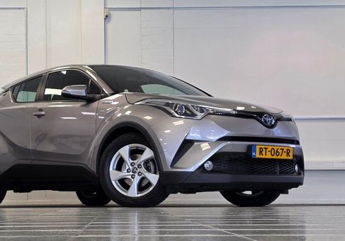 Toyota C-HR, 2018