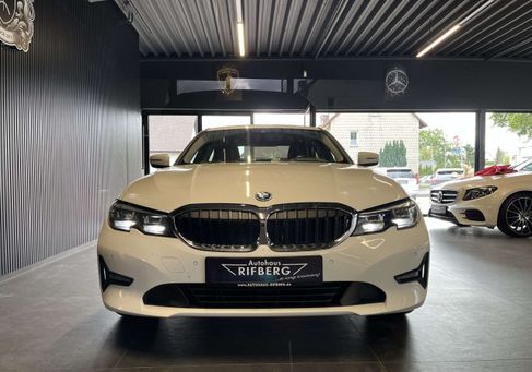 BMW 320, 2022