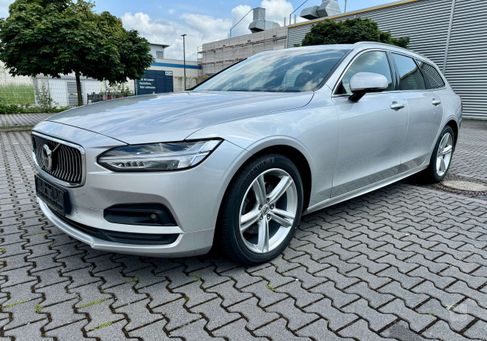 Volvo V90, 2021