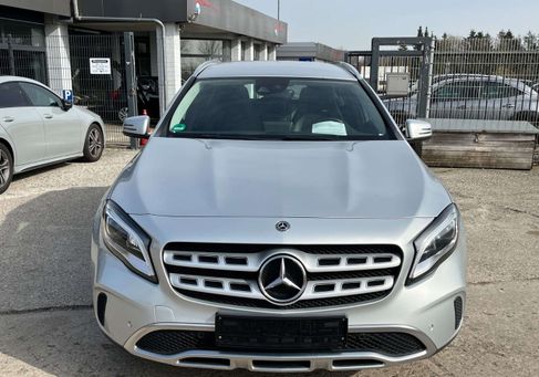 Mercedes-Benz GLA 180, 2018