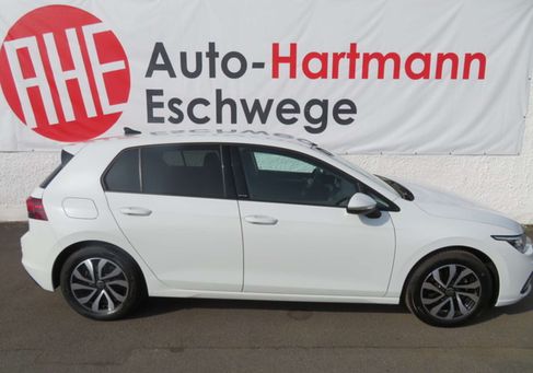 Volkswagen Golf, 2023