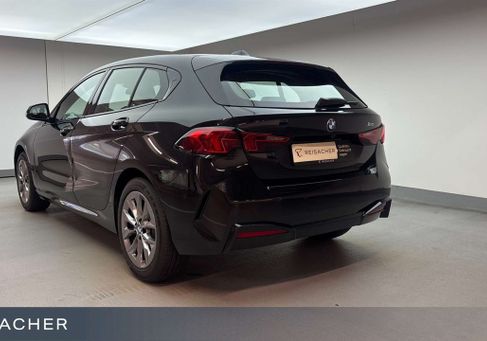 BMW 120, 2025 2