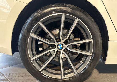 BMW 320, 2021