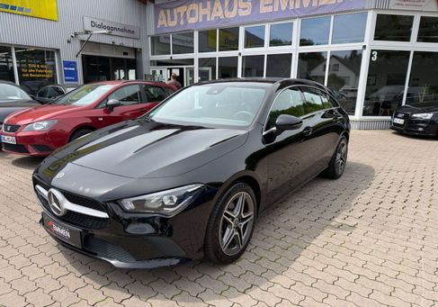 Mercedes-Benz CLA 200, 2022