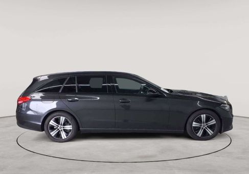 Mercedes-Benz C 220, 2023 3
