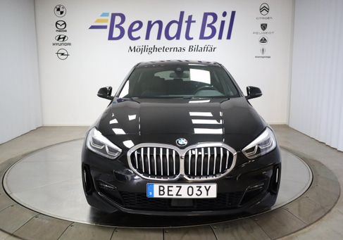 BMW 120, 2020