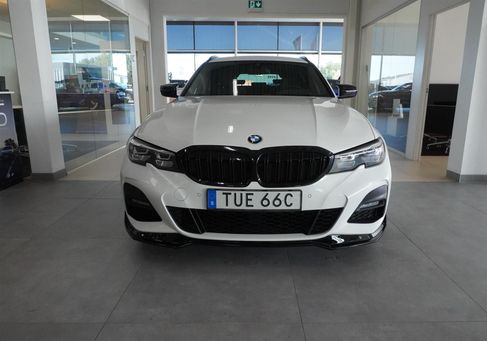 BMW 330, 2021 3