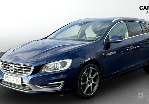 Volvo V60, 2015