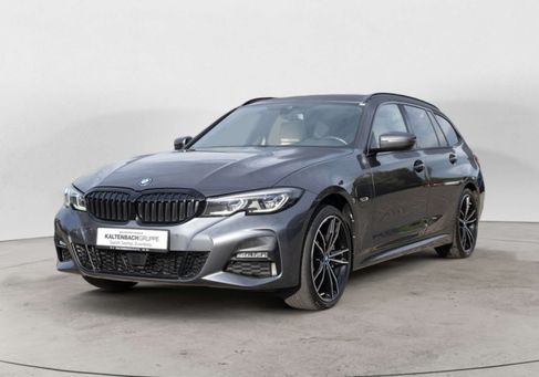 BMW 330, 2022 2