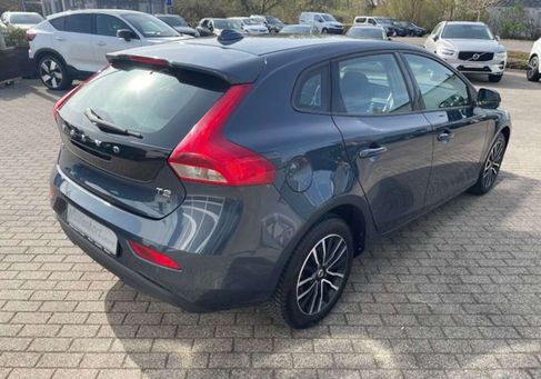Volvo V40, 2018