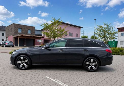 Mercedes-Benz C 300, 2021 3