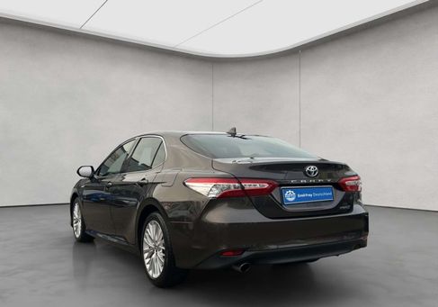 Toyota Camry, 2019