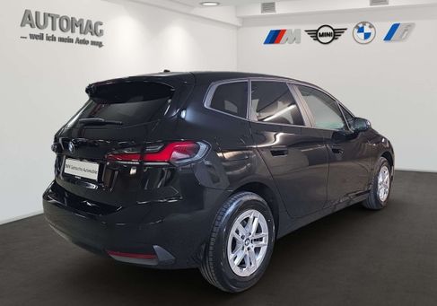 BMW 216, 2023 3