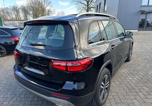 Mercedes-Benz GLB 200, 2021