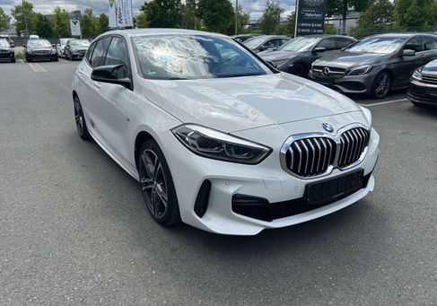 BMW 118, 2019