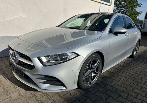 Mercedes-Benz A 220, 2021 3