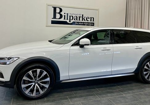 Volvo V90 Cross Country, 2021