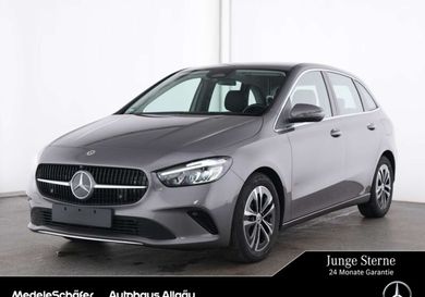 Mercedes-Benz B 200, 2025