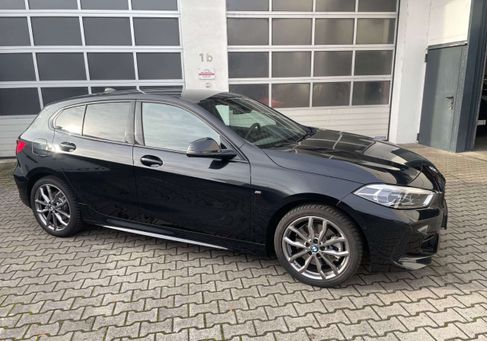 BMW 120, 2024 3