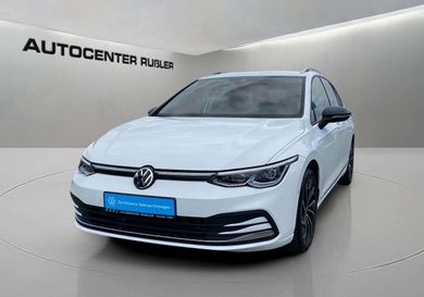 Volkswagen Golf, 2023
