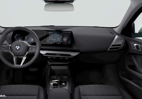 BMW 120, 2025