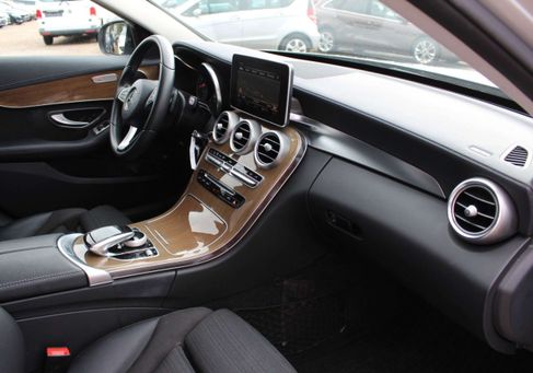 Mercedes-Benz C 400, 2018