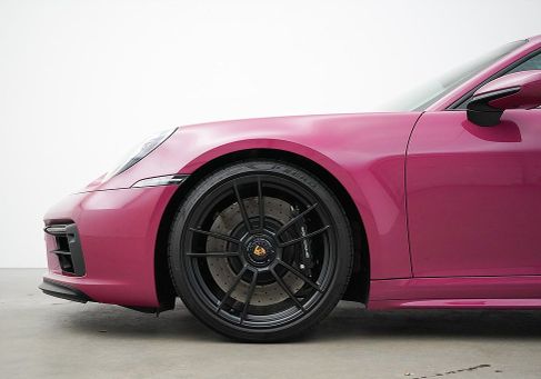 Porsche, 2024