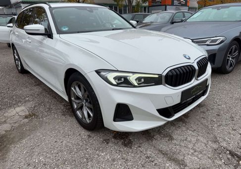 BMW 318, 2022