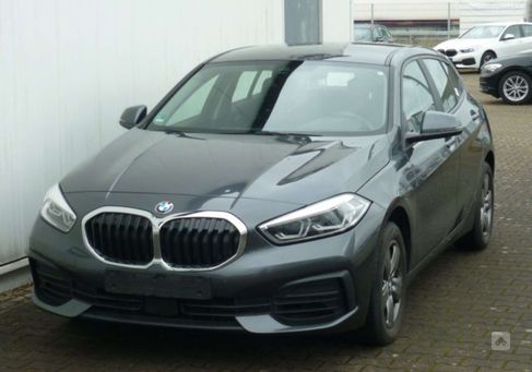 BMW 118, 2020